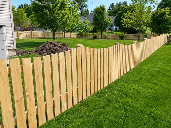 Cedar scalloped picket with turned finials